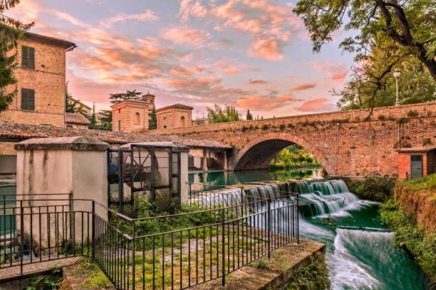 Alloggio Flaminia Con Parcheggio Di Proprieta! Bevagna Exterior foto